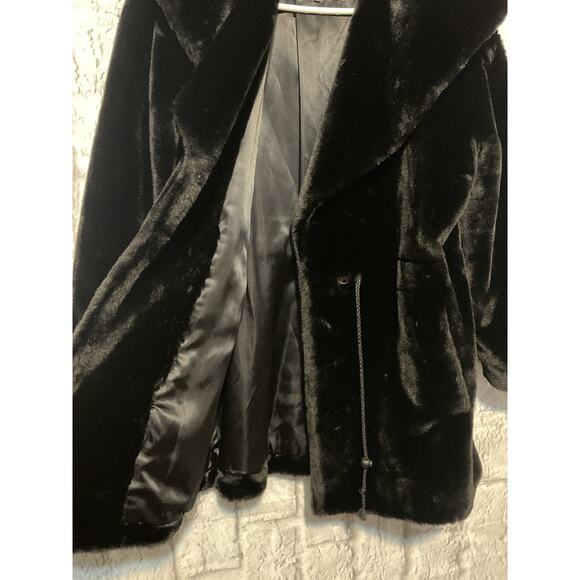 Tissavel of France Play Lord Excellent Condition Size M/L Faux Fur - Picture 6 of 8